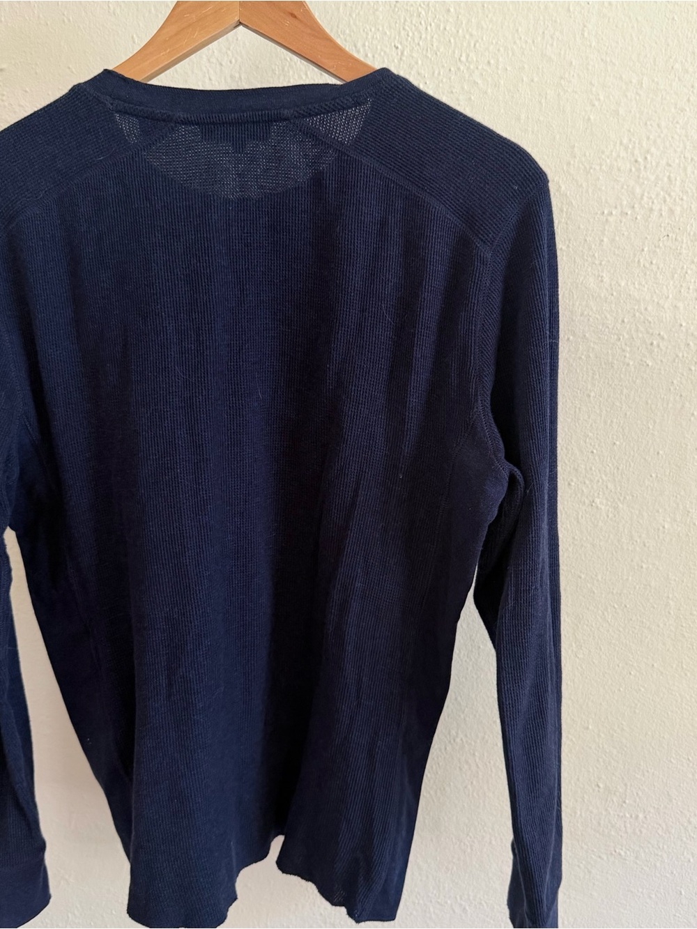 Vince Men’s Slim Fit Waffle Knit Thermal Long Sleeve Shirt Navy Medium